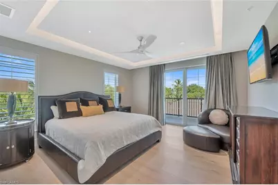 490 5th St S #101, Naples, FL 34102 - Photo 34