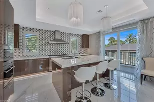 490 5th St S, Naples, FL 34102 - Photo 14