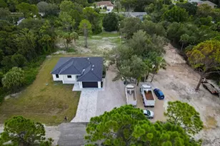 402 Thompson Ave, Lehigh Acres, FL 33972 - Photo 4