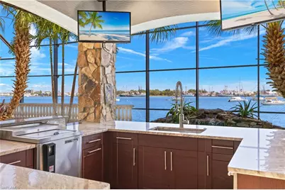 391 Palermo Cir, Fort Myers Beach, FL 33931 - Photo 16