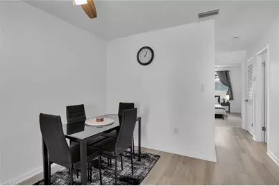 3225 E Riverside Dr, Fort Myers, FL 33916 - Photo 6