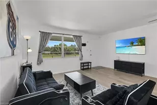 3225 E Riverside Dr, Fort Myers, FL 33916 - Photo 4