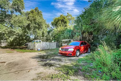2135 Hoople St, Fort Myers, FL 33901 - Photo 12