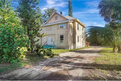 2135 Hoople St, Fort Myers, FL 33901 - Photo 2