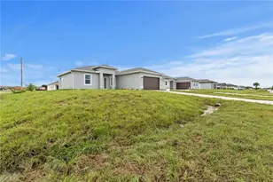 1311 NW Juanita Pl, Cape Coral, FL 33993 - Photo 34