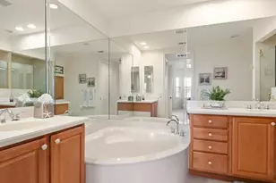 7832 Hawthorne Dr, Naples, FL 34113 - Photo 18