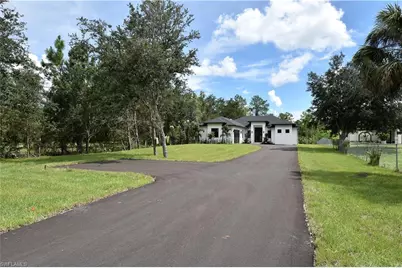 432 16 St SE, Naples, FL 34117 - Photo 2