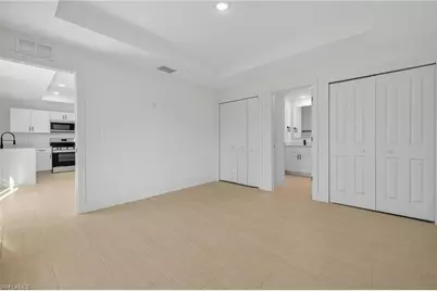 884 Chemstrand St E, Lehigh Acres, FL 33974 - Photo 14