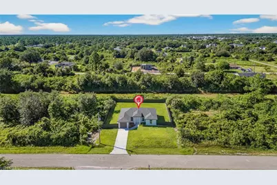 884 Chemstrand St E, Lehigh Acres, FL 33974 - Photo 32