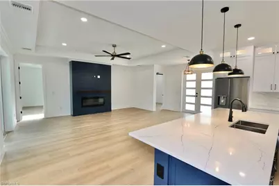 539 37th Ave NW, Naples, FL 34120 - Photo 8