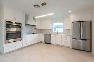 670 103rd Ave N, Naples, FL 34108 - Photo 6