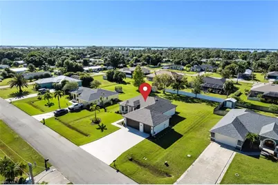 6730 Eagle Tree Ct, North Fort Myers, FL 33917 - Photo 4