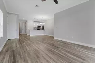 7948 Bristol Cir, Naples, FL 34120 - Photo 12