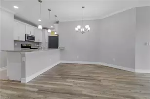 7948 Bristol Cir, Naples, FL 34120 - Photo 8