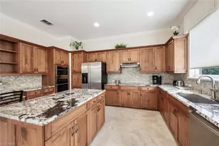 3019 Lancaster Dr, Naples, FL 34105 - Photo 12