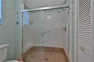 7058 Barrington Cir, Naples, FL 34108 - Photo 8