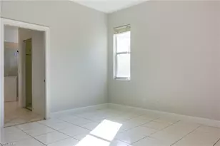 8771 Ibis Cove Cir, Naples, FL 34119 - Photo 10