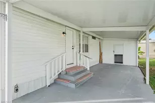 53 Grosbeak Ln, Naples, FL 34114 - Photo 4