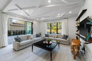 13884 Luna Dr, Naples, FL 34109 - Photo 12