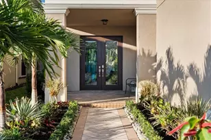 13884 Luna Dr, Naples, FL 34109 - Photo 26