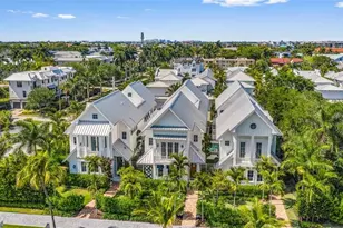 909 10th Ave S, Naples, FL 34102 - Photo 2