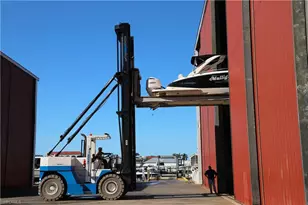 750 River Point Dr, Naples, FL 34102 - Photo 4