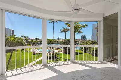 400 Park Shore Dr #304, Naples, FL 34103 - Photo 10