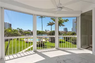 400 Park Shore Dr, Naples, FL 34103 - Photo 10