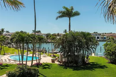 400 Park Shore Dr #304, Naples, FL 34103 - Photo 2