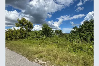 3913 14th St SW, Lehigh Acres, FL 33976 - Photo 4