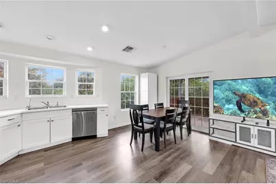 4015 16th Ave SE, Naples, FL 34117 - Photo 4