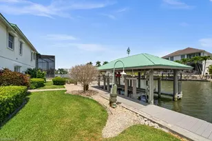 371 Bayside Ave, Naples, FL 34108 - Photo 42