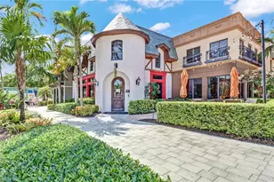 8997 Cambria Cir, Naples, FL 34113 - Photo 4