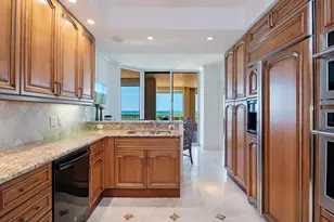 6597 Nicholas Blvd, Naples, FL 34108 - Photo 10