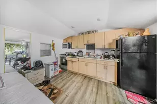 916 Euclid Ave, Lehigh Acres, FL 33972 - Photo 18