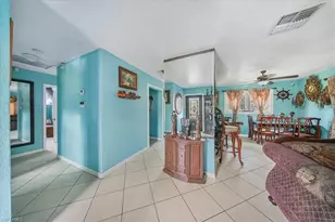 916 Euclid Ave, Lehigh Acres, FL 33972 - Photo 6
