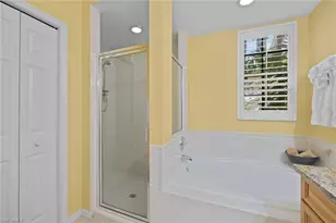 27190 Oakwood Lake Dr, Bonita Springs, FL 34134 - Photo 20