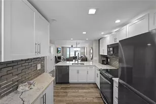 320 Seaview Ct, Marco Island, FL 34145 - Photo 10