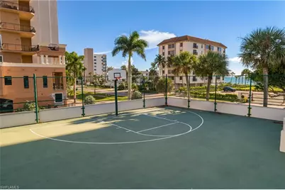 10682 Gulf Shore Dr #C102, Naples, FL 34108 - Photo 32