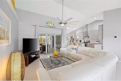 690 Amber Dr, Marco Island, FL 34145 - Photo 4