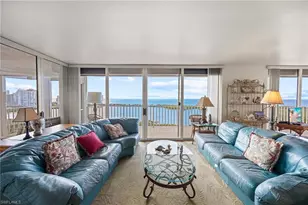 5550 Heron Point Dr, Naples, FL 34108 - Photo 2