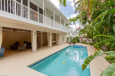 877 7th St S, Naples, FL 34102 - Photo 1