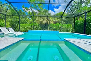 12667 Biscayne Ct, Naples, FL 34105 - Photo 4