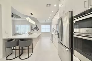 12667 Biscayne Ct, Naples, FL 34105 - Photo 16