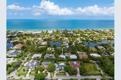 2700 Treasure Ln, Naples, FL 34102 - Photo 42