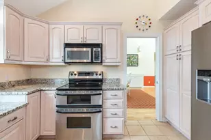 640 2nd St S, Naples, FL 34102 - Photo 12