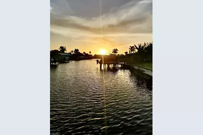 1401 SE 36th Ter, Cape Coral, FL 33904 - Photo 28