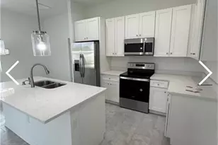 1042 N Bronze Ct, Labelle, FL 33935 - Photo 4