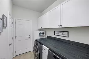 20005 Parrot Key Ct, Estero, FL 33928 - Photo 18