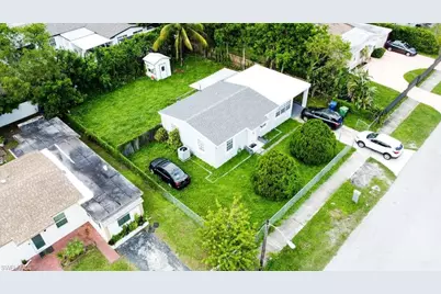 18040 NW 2nd Ct, Miami Gardens, FL 33971 - Photo 34